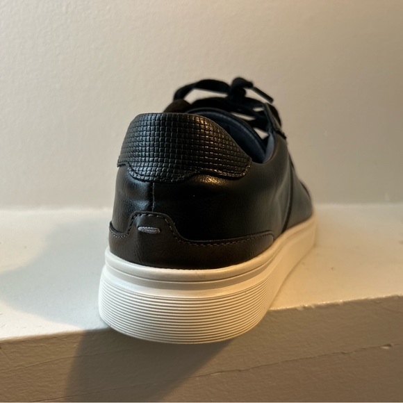 Steve Madden men leather shoe size 8 - Picture 2 of 4